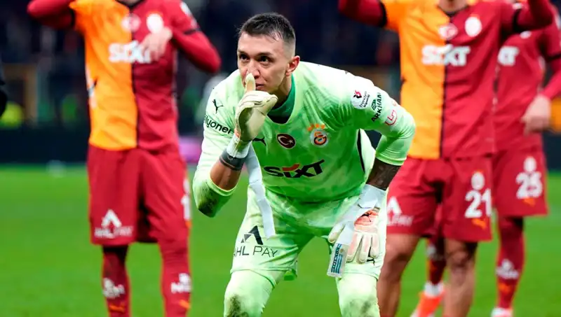 Muslera'nın Yerini Alacak İsim Belli Oldu: Kaleci Transferinde Son Gelişmeler