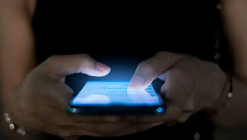 Narsisizmin Gizli İşareti: Telefon Alışkanlıkları Üzerine Şok Edici Araştırma