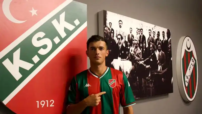 Karşıyaka'da Transfer Hareketliliği: Yeni Yıldızlar Takıma Katılıyor!