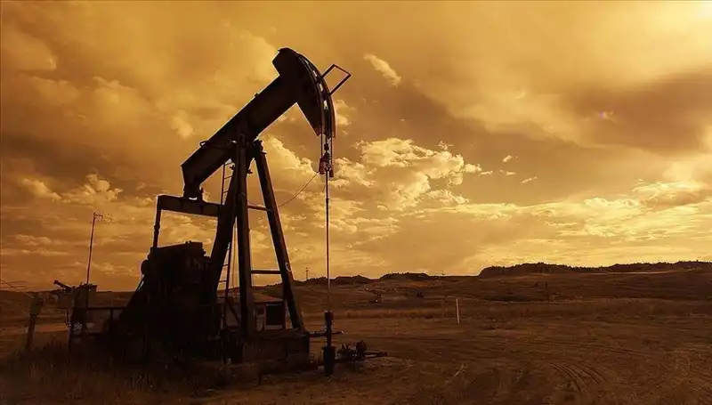 Orta Doğu'daki Sıcak Gecelerde Petrol Fiyatları Neden Fırladı?