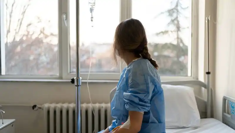 27 Yaşındaki Kadının Meme Kanseri Hikayesi: Doktorlar 'Ciddi Değil' Demişti