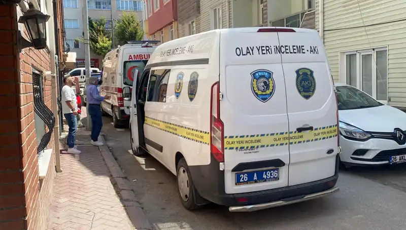 İki Çocuk Babası Adamın Evinin İçinde Ölü Bulunması Şaşkınlık Yarattı