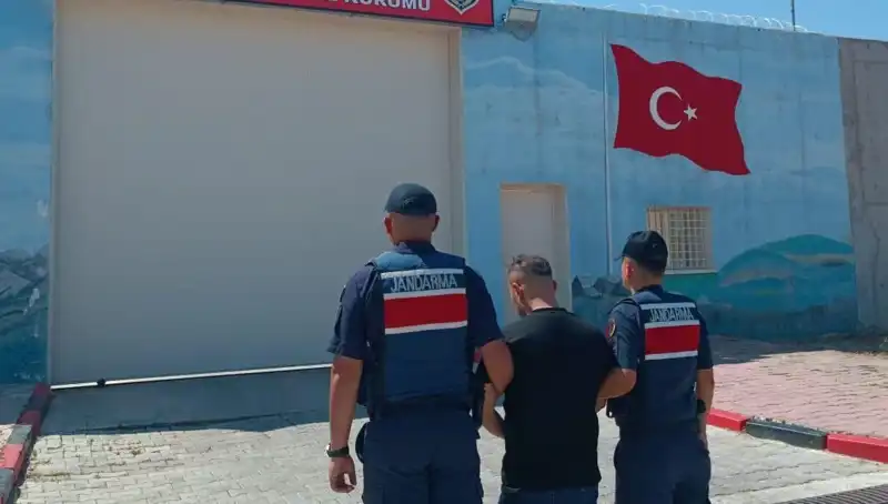 Afyon'da Suç Çetesi Operasyonu: 9 Kişi Yakalandı!