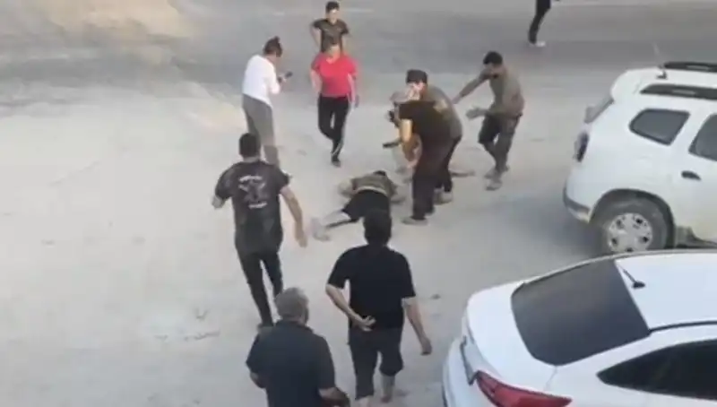 Hatay'da Kavga Dehşeti: Taraflar Arası Aniden Cinnet Geçiren Adam Hayatını Kaybetti