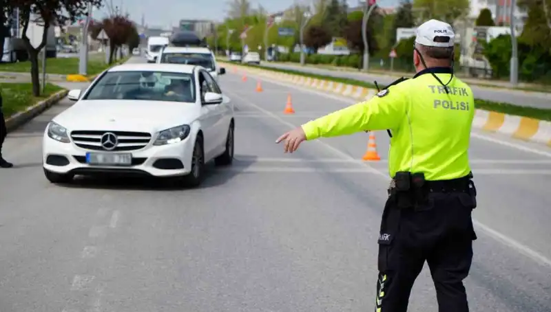 Yeni Trafik Cezaları 2025: Ne Kadar Artacak ve Neler Değişecek?