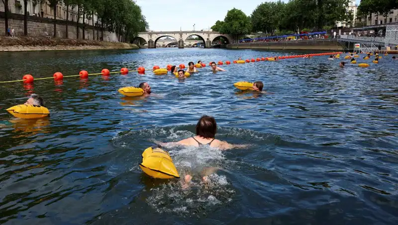 ** Paris’te Tarihi Bir An: Seine Nehri Nihayet Halkın Hizmetinde!**