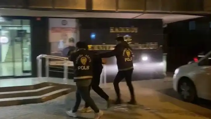 Galatasaray Taraftarını Yaralayan Şahıs Yakalandı: Olayın Detayları Ne?