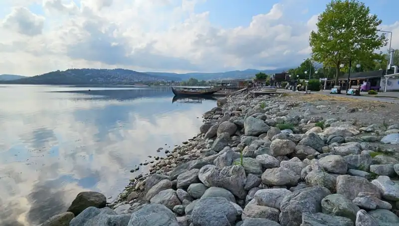 Sapanca Gölü'nde Su Seviyesi Düşüyor: Bu Durumun Sebepleri ve Sonuçları Neler?