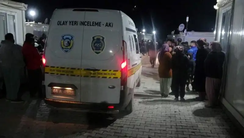 Husumet Face Off: Sokak Kavgasında Kan Aktı ve Yaralılar Var