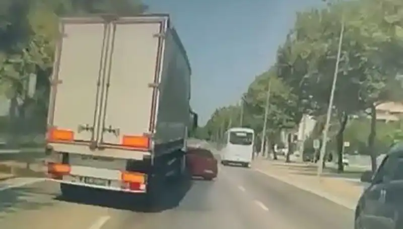 Bursa'da Hayatları Değiştiren Kör Nokta Kazası: Ayrıntılar ve Sonuçlar