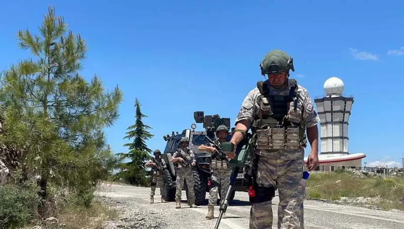 Türk Silahlı Kuvvetleri'nden Mehmetçik Bayramda Nöbette Zor Görevde!