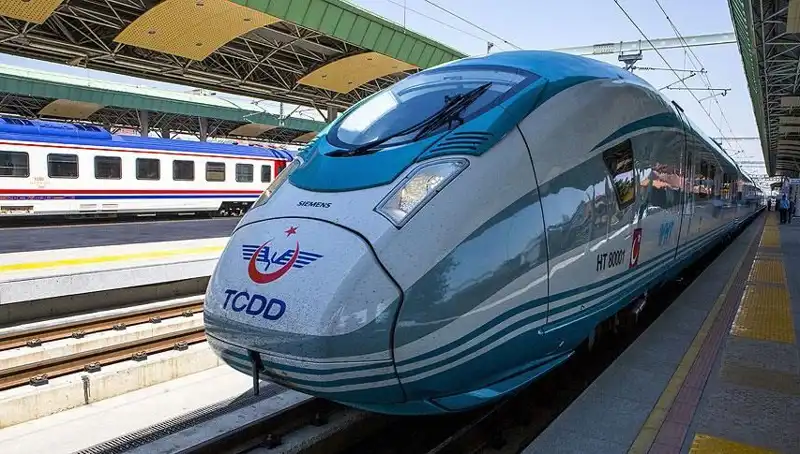 TCDD, Tren Makinisti Alımı İçin 140 Kursiyer Arıyor! İşte Detaylar