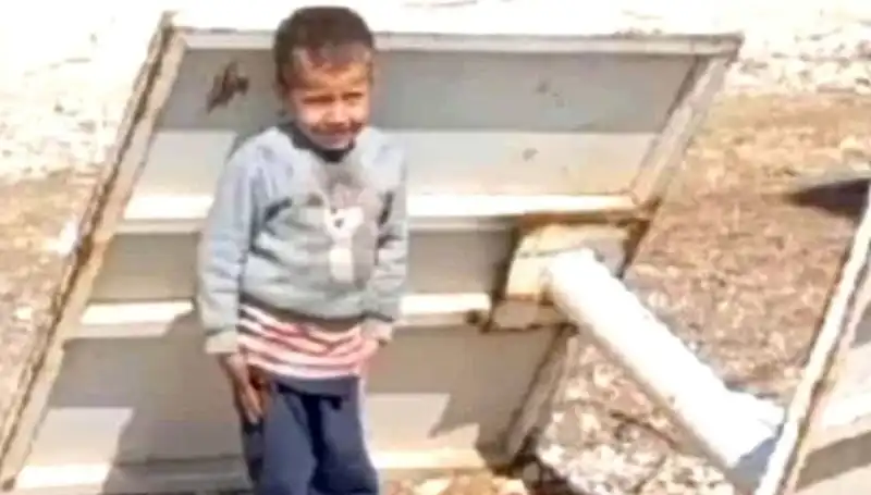 Sulama Kanalına Düşen Çocuk Hayatını Kaybetti: Aile ve Komşuların Acısı