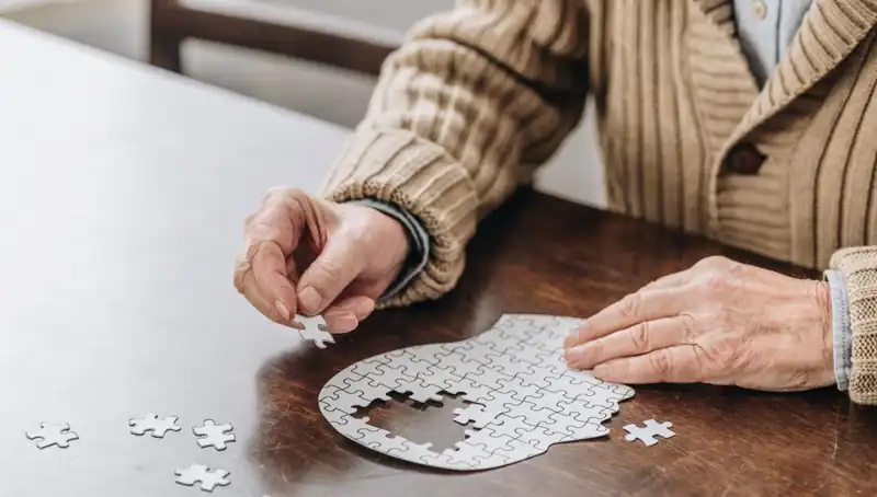 Demans Riskini Azaltmanın Yolları: Hafızanızı Korumak için 4 İpucu