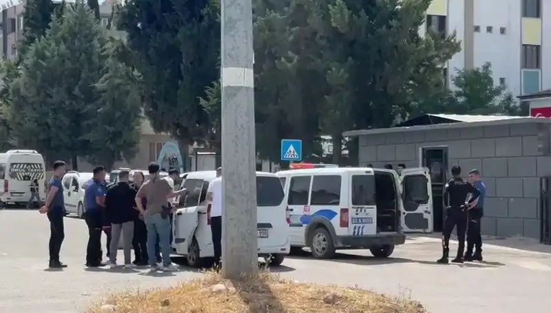 Adliye Önünde Aileler Arasında Gerilim: 5 Yaralı, 7 Gözaltı