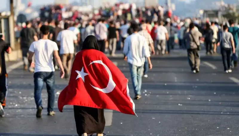 15 Temmuz: Kabine Üyelerinden Güçlü Mesajlar ve Hatırlatmalar